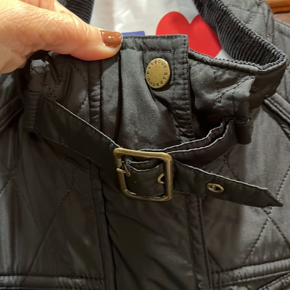 Barbour quilted jacket. - Picture 4 of 9